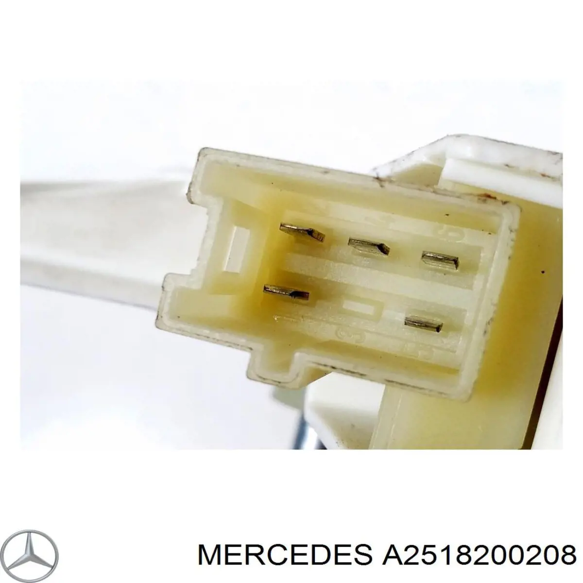Мотор стеклоподъемника двери задней правой Mercedes A2518200208 цена, от 11.30 USD
