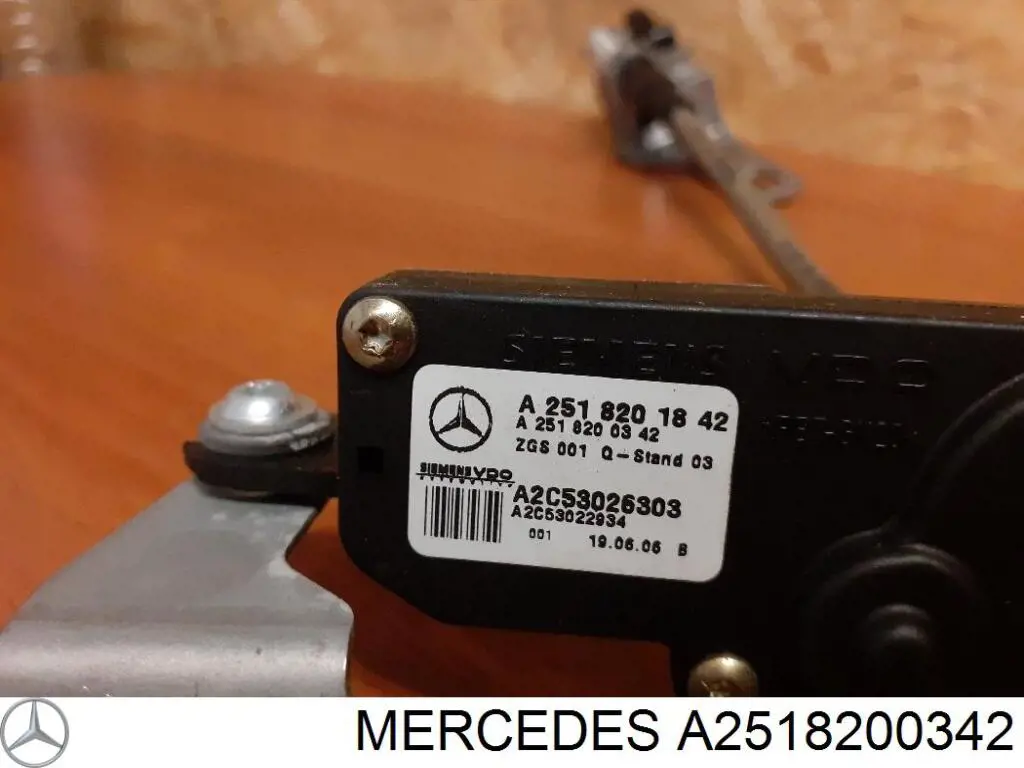  Mercedes A2518200342