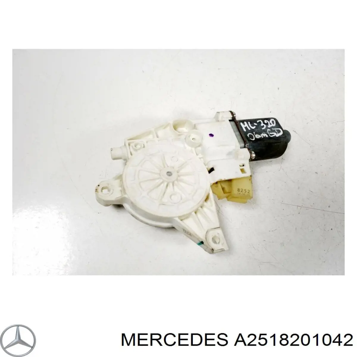 Мотор стеклоподъемника двери задней правой Mercedes A2518201042 цена, от 10.16 USD