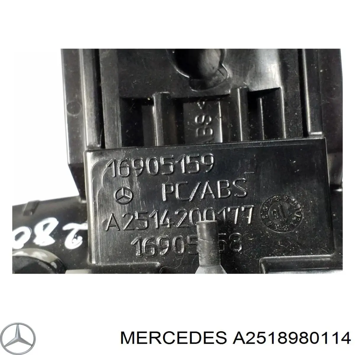  Mercedes 2518980114