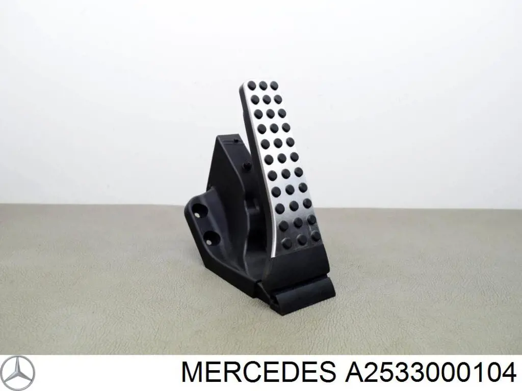 Педаль акселератора на Mercedes GLC (C253)