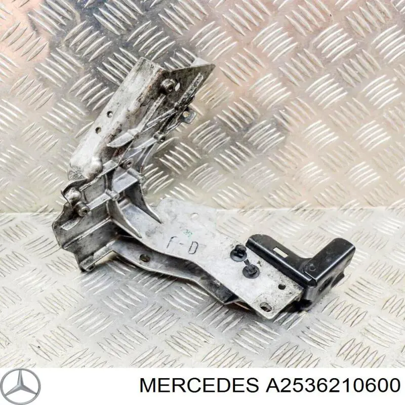 Кронштейн передней панели правый A2536210600 Mercedes