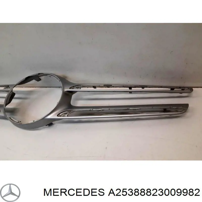 Облицовка радиатора Mercedes A25388823009982 цена, от 141.24 USD
