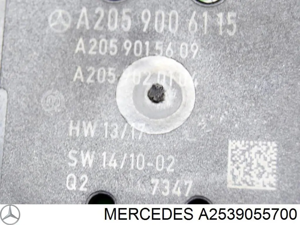 Блок кнопок центральной консоли A2539055700 Mercedes