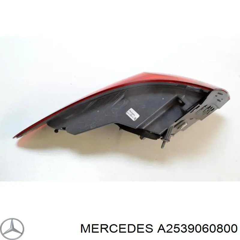 2539060800 Mercedes 