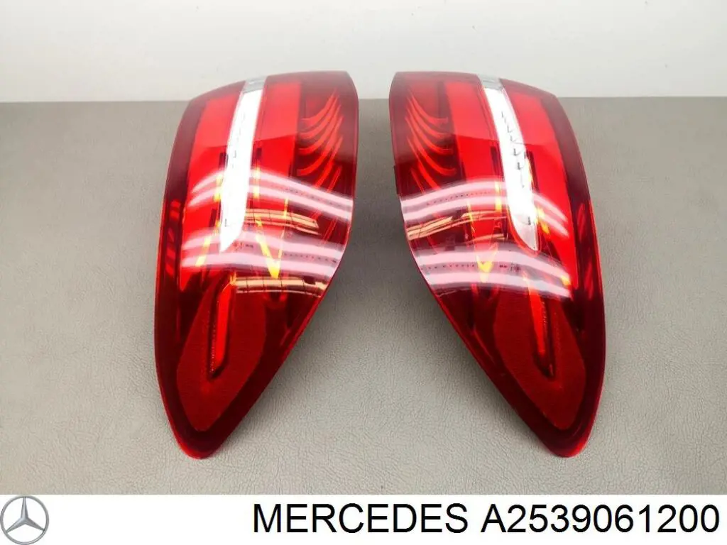 Задний фонарь A2539061200 Mercedes
