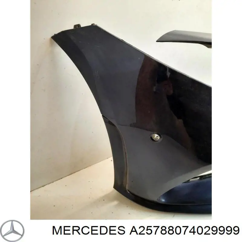 Передний бампер A25788074029999 Mercedes