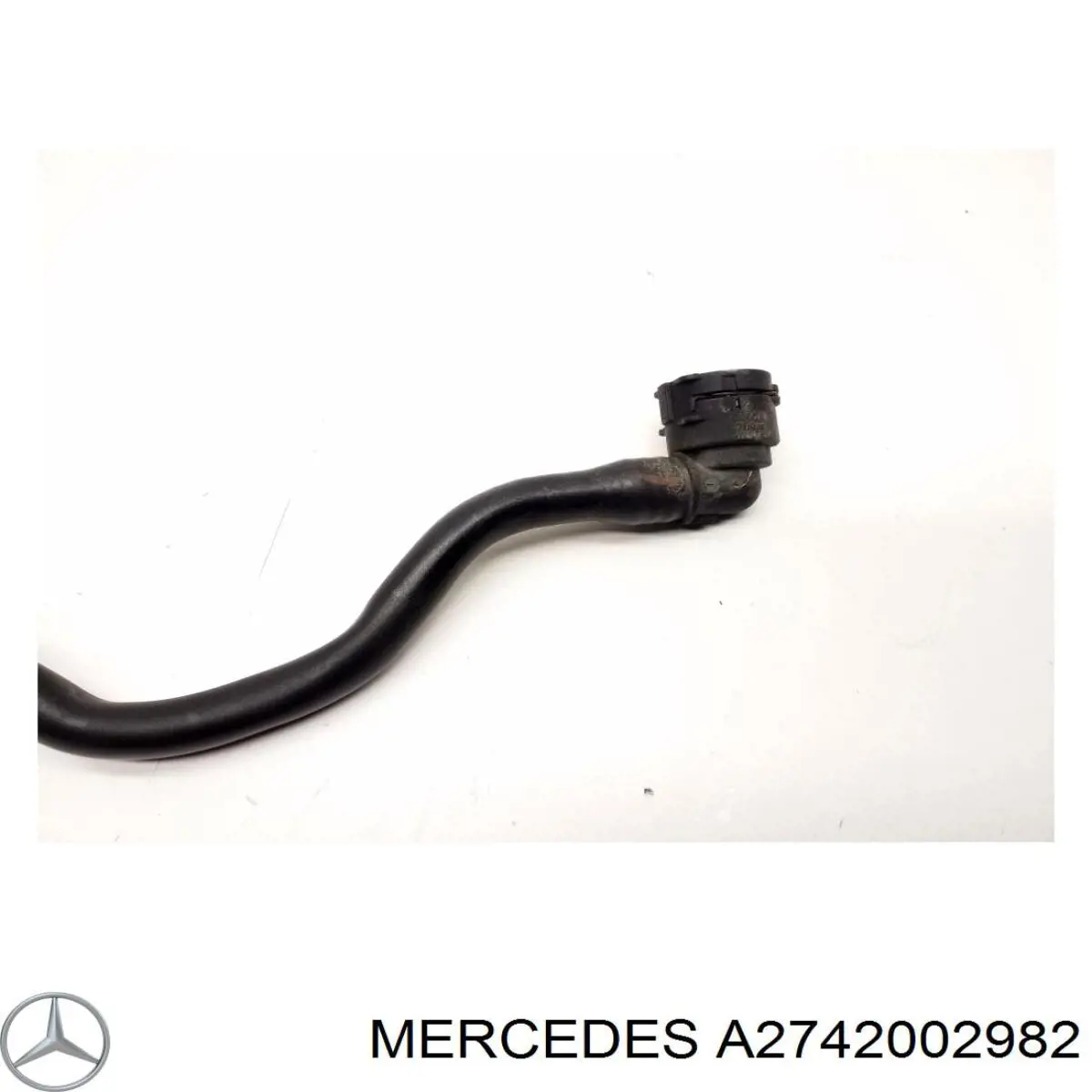 Патрубок системи охолодження A2742002982 Mercedes