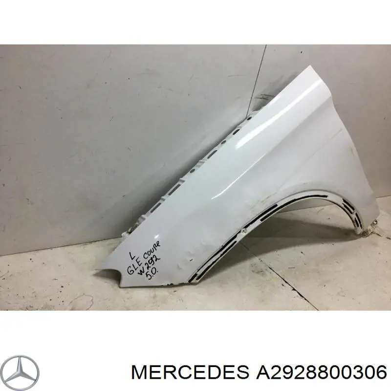 Крыло переднее левое A2928800306 Mercedes