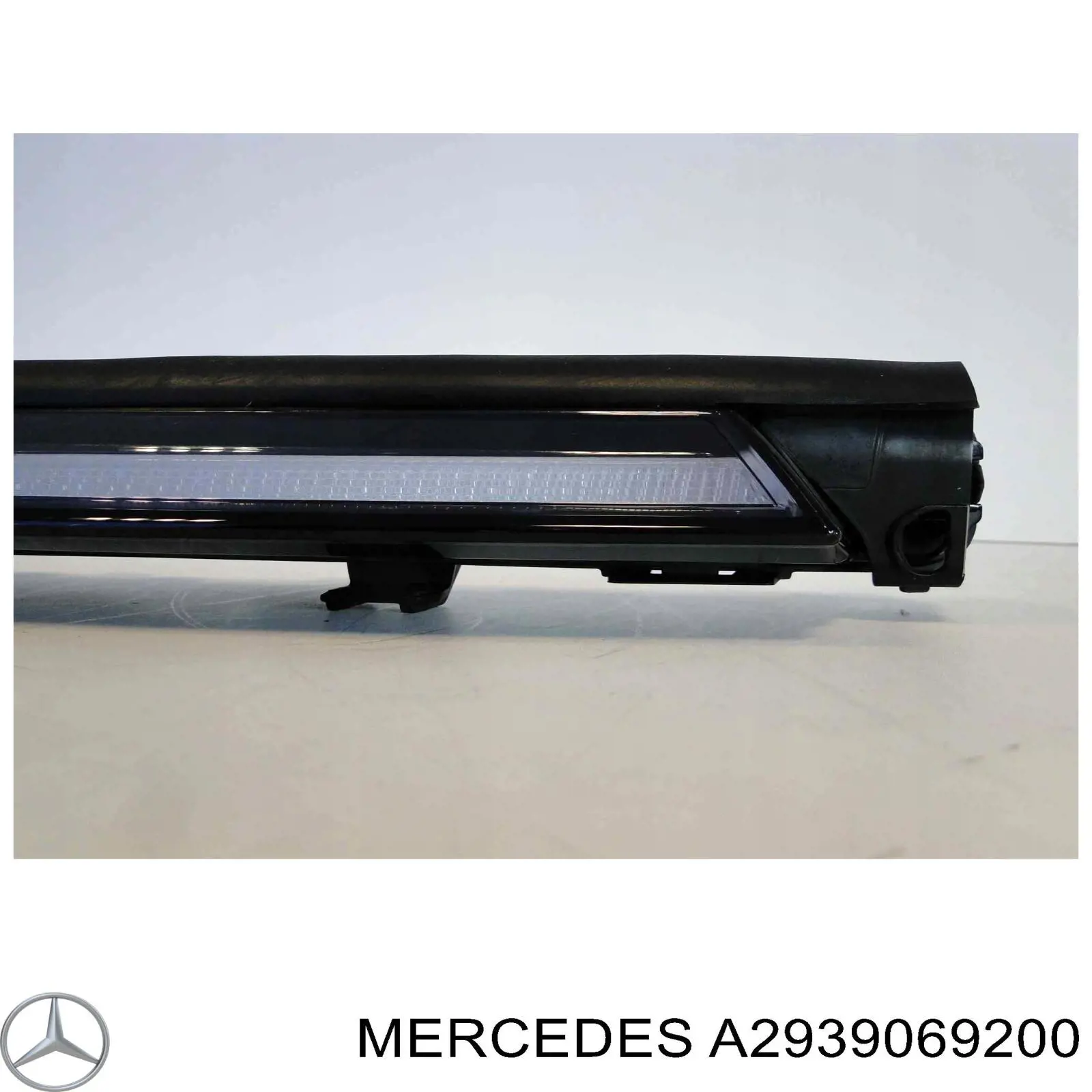  Mercedes A2939069200 цена, от 398.07 USD