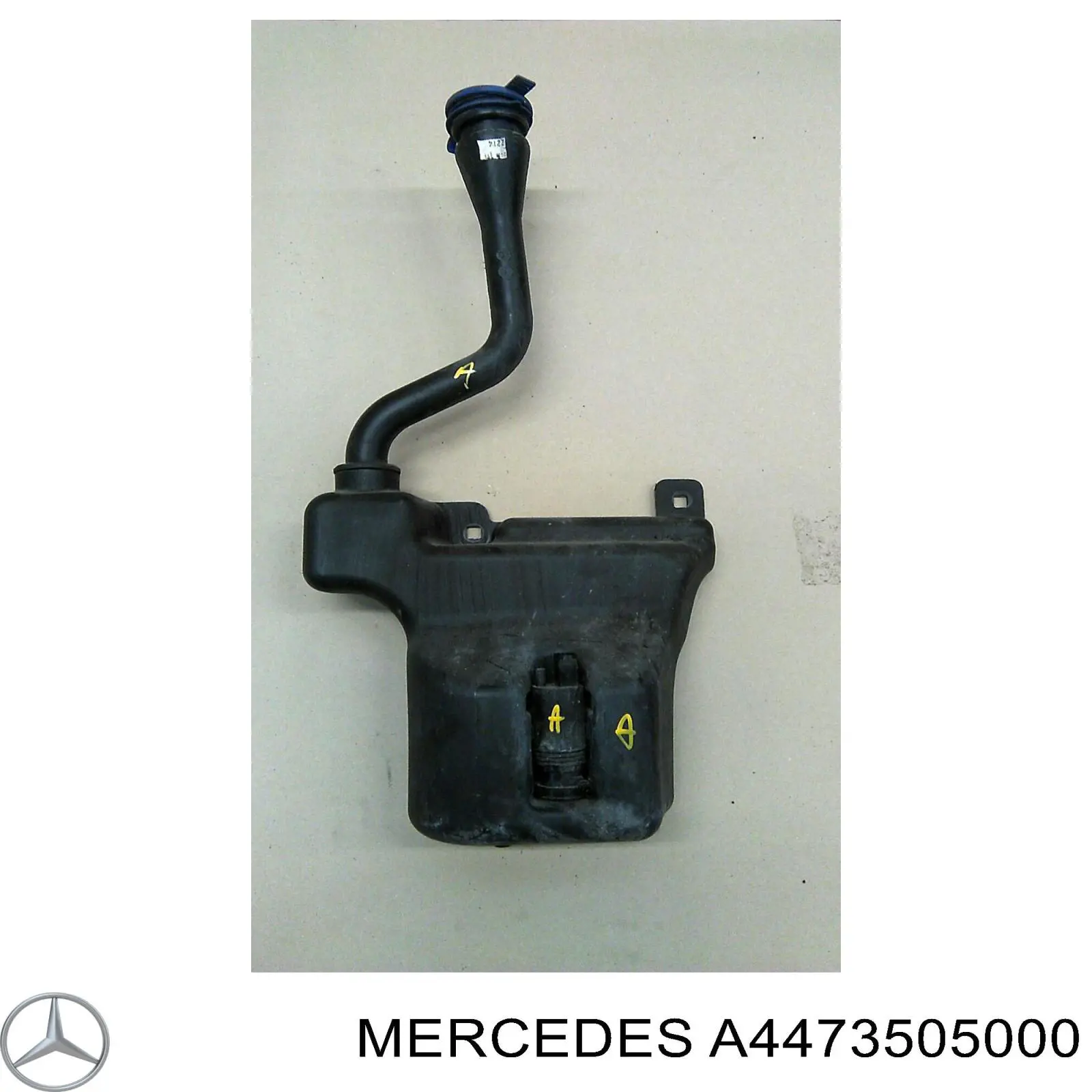 Купить A4473505000 Mercedes Цапфа - поворотный кулак задний, правый