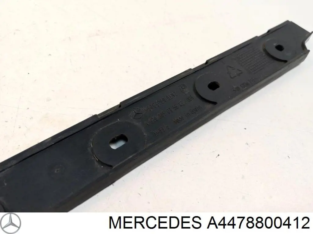 FP4629961 FPS Направляющая заднего бампера левая