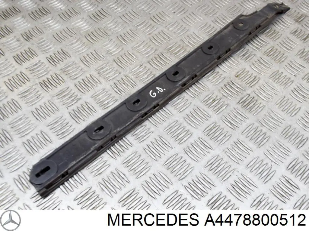Купить A4478800512 Mercedes Направляющая заднего бампера правая