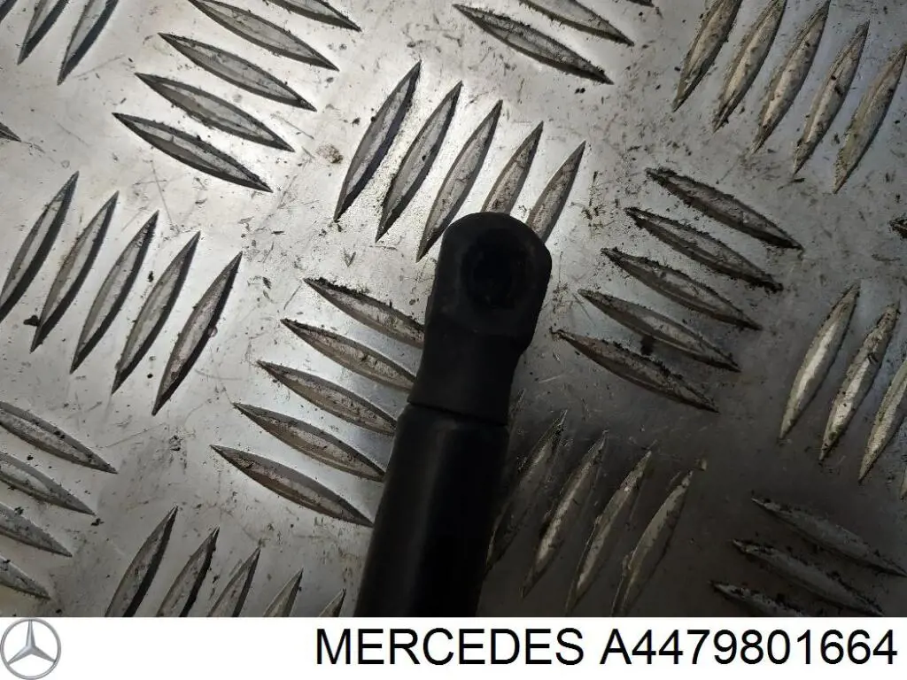 Купить 7091095 Kamoka Амортизатор под капот