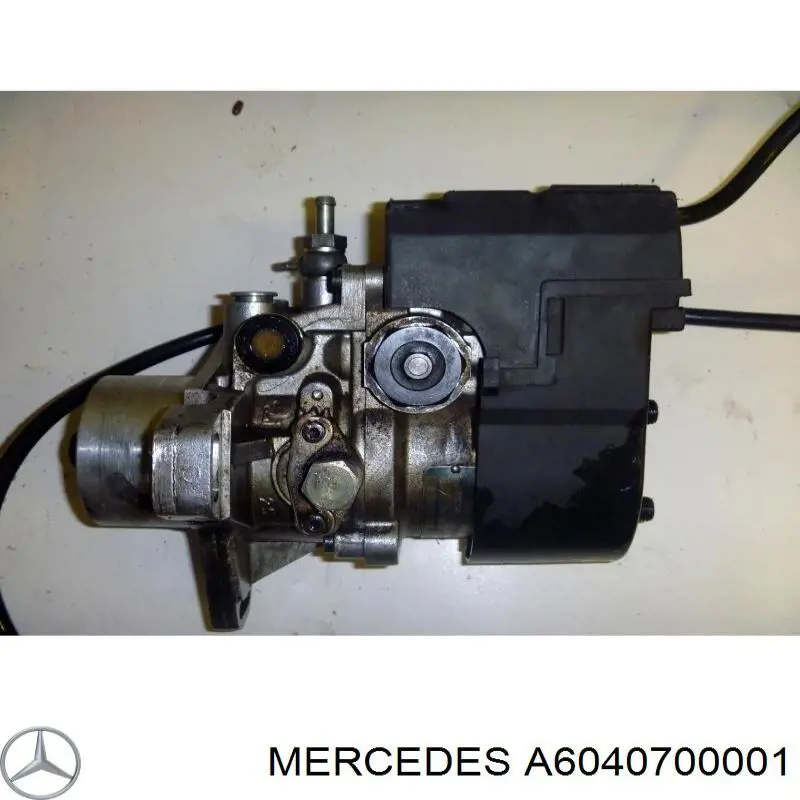 604070000187 Mercedes насос топливный высокого давления (тнвд)