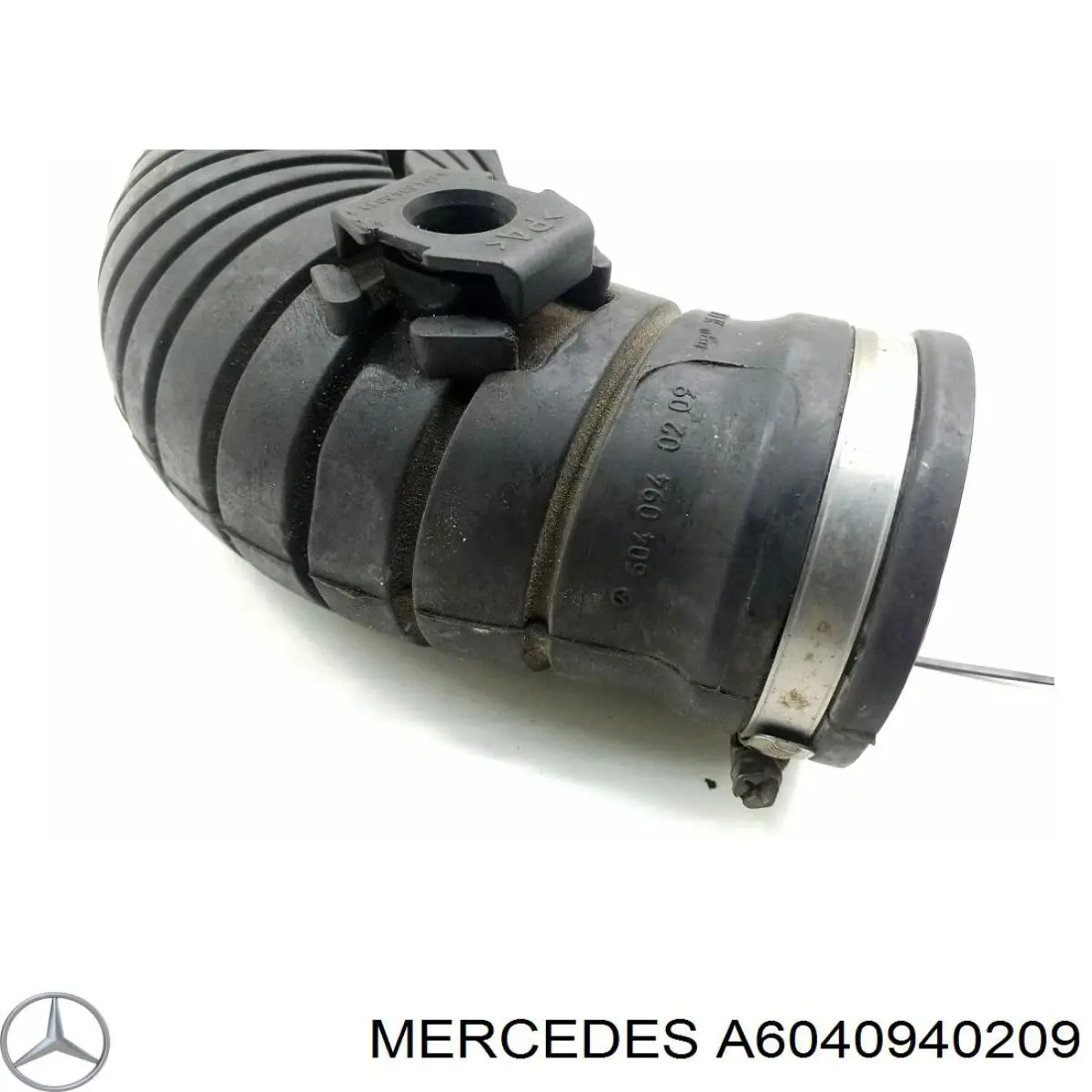 Выпускной патрубок воздушного фильтра 6040940209 Mercedes