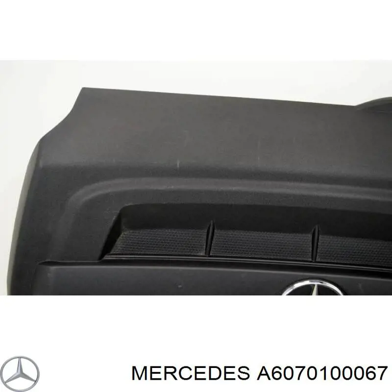 A6070100067 Mercedes tampa de motor decorativa