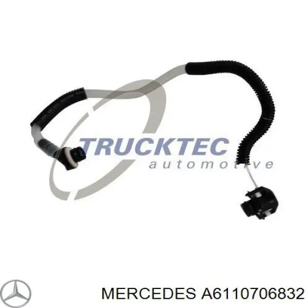 A6110706832 Mercedes трубка топливная от топливоподкачивающего насоса к клапану отсечки топлива