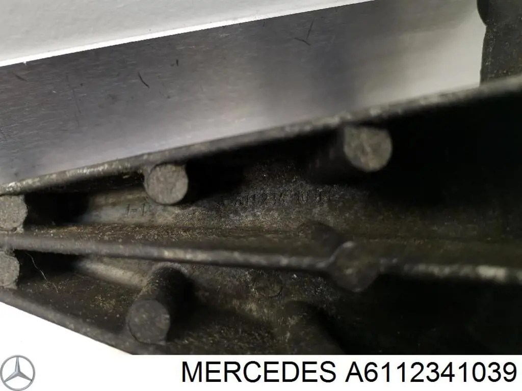 A6112341039 Mercedes Кронштейн паразитного ролика приводного ремня