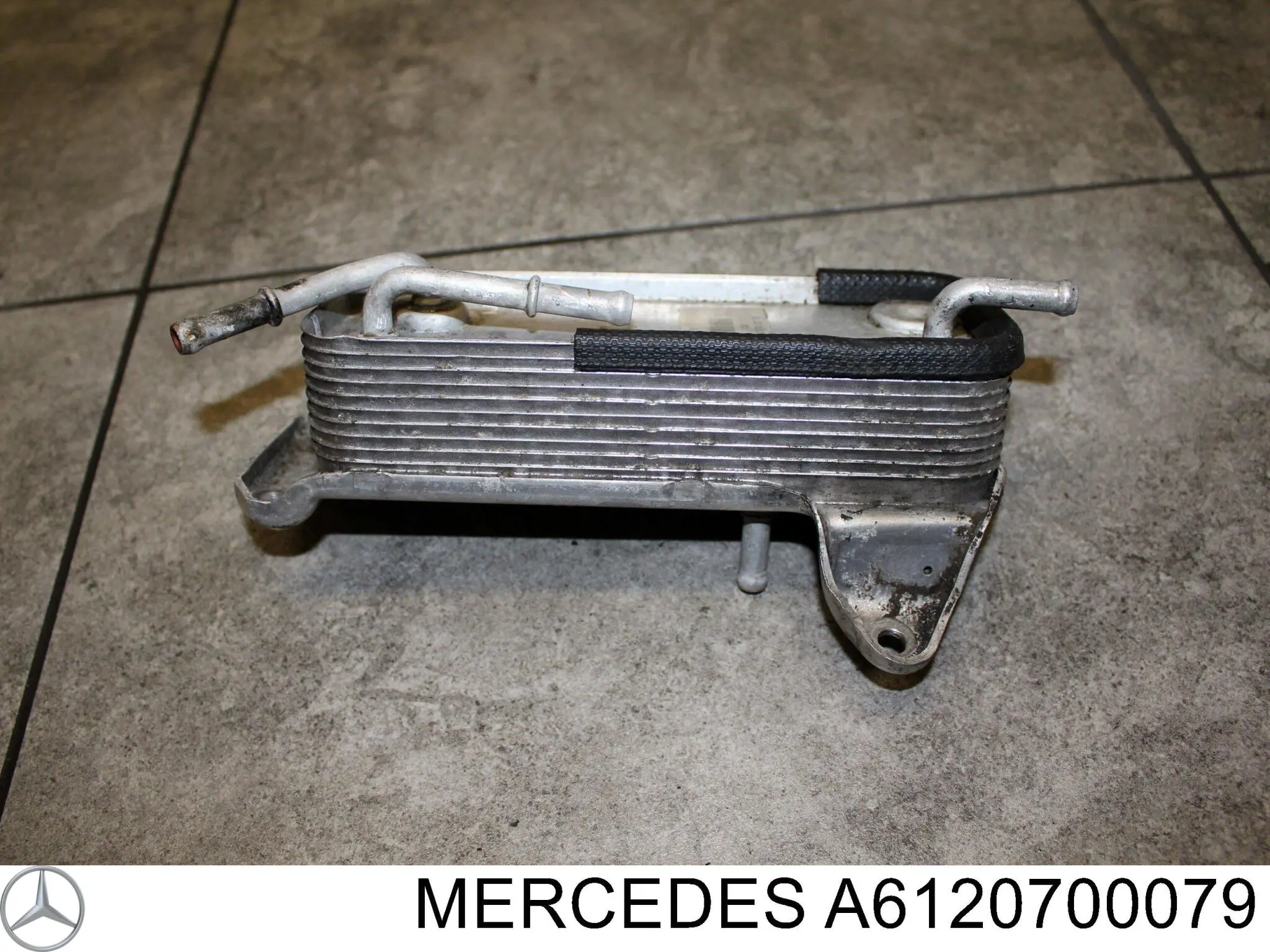 A6120700079 MERCEDES Intercambiador de calor de enfriamiento de combustible original y equivalente