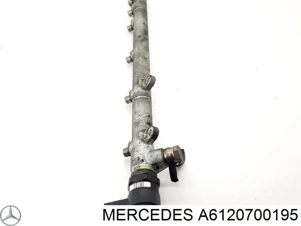 Распределитель топлива (рампа) Mercedes A6120700195 цена, от 12.67 USD