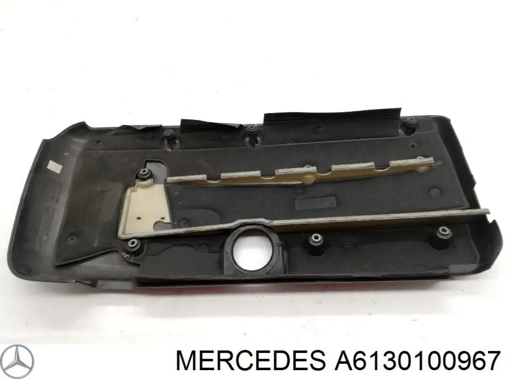 Купить A6130100967 Mercedes Крышка двигателя