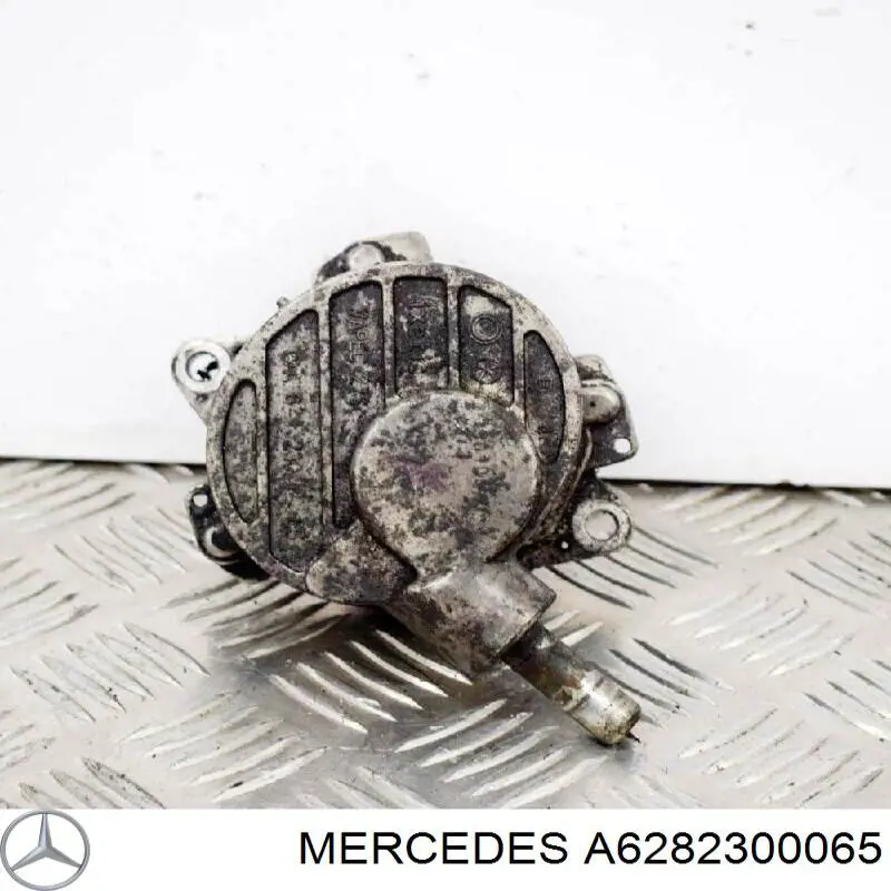  Вакуумный насос Mercedes GL 