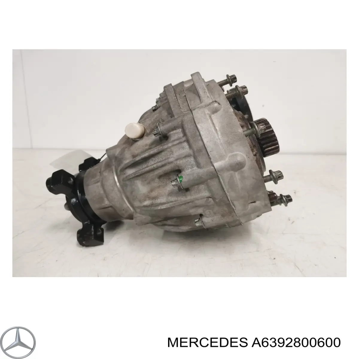 Раздатка (коробка раздаточная) A6392800600 Mercedes