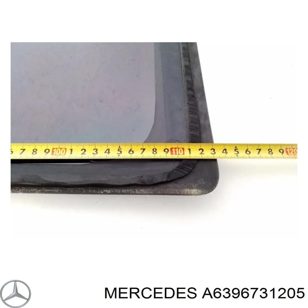 Стекло двери боковой сдвижной левой GS3542D301 XYG