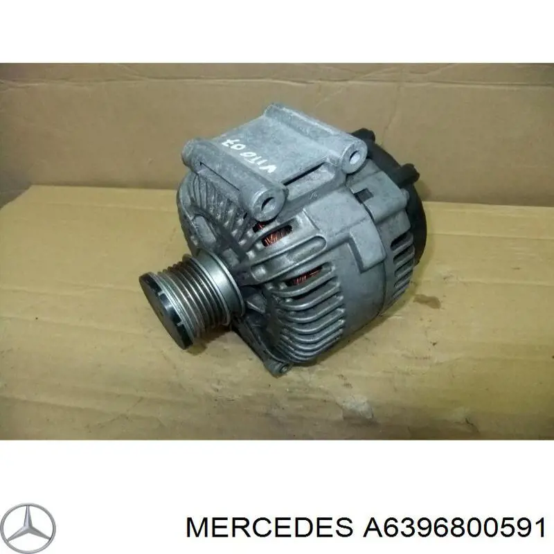 Облицовка щитка приборов "торпедо" Mercedes A6396800591