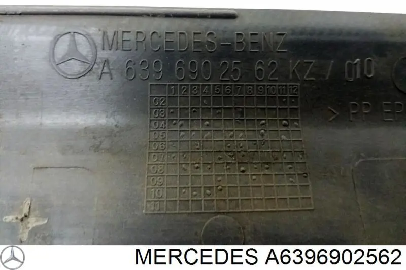 Купить A6396902562 Mercedes Накладка крыла заднего левого