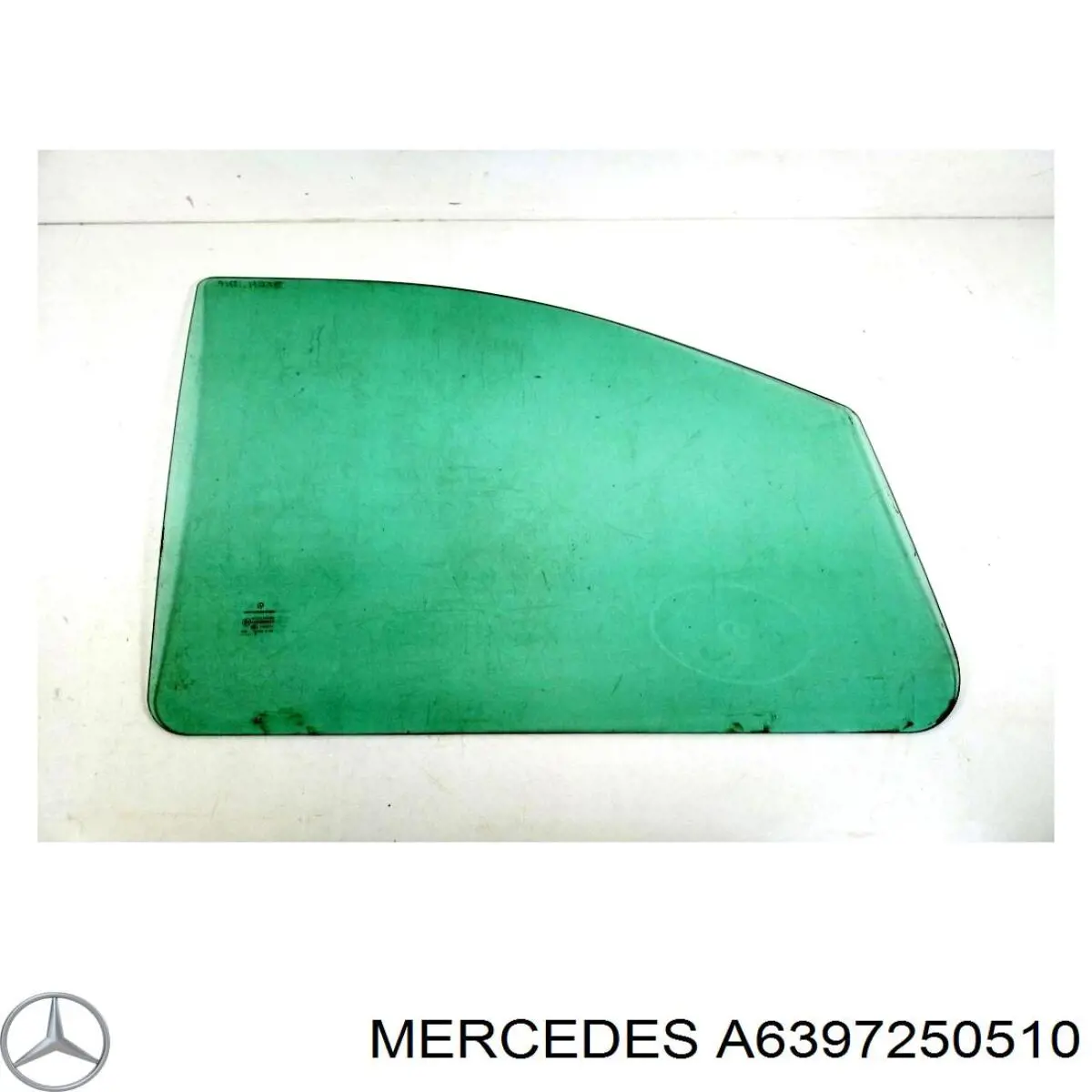 Стекло пассажирской двери на Mercedes Viano (W639)