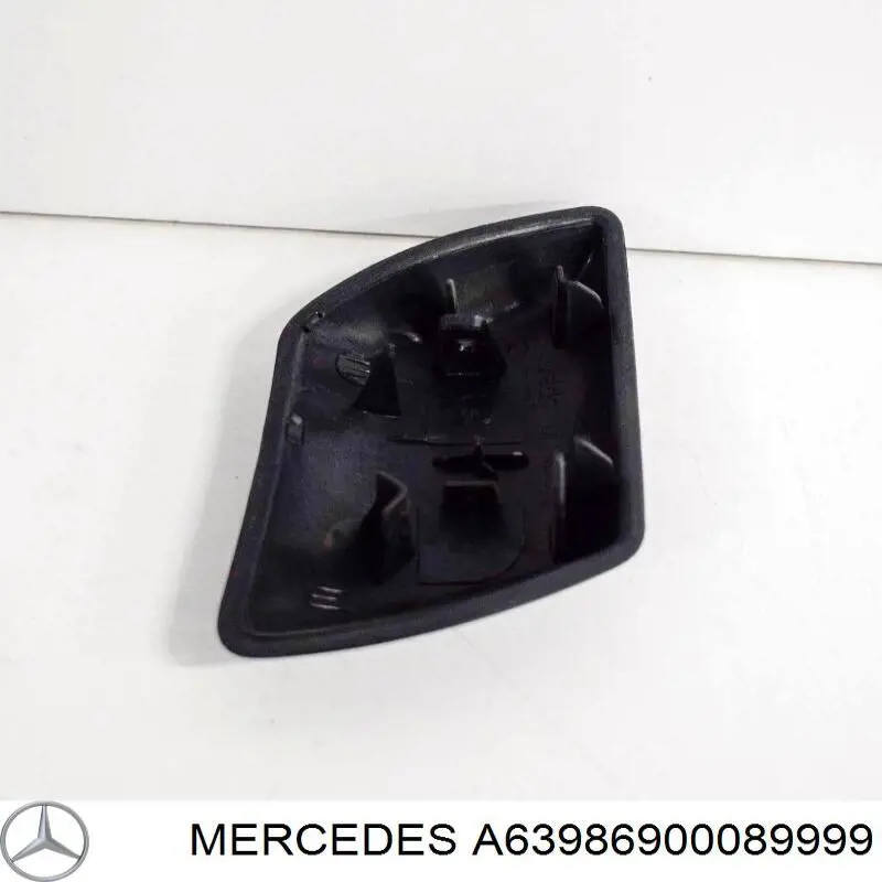 Купить A6398690008 Mercedes Накладка форсунки омывателя фары передней