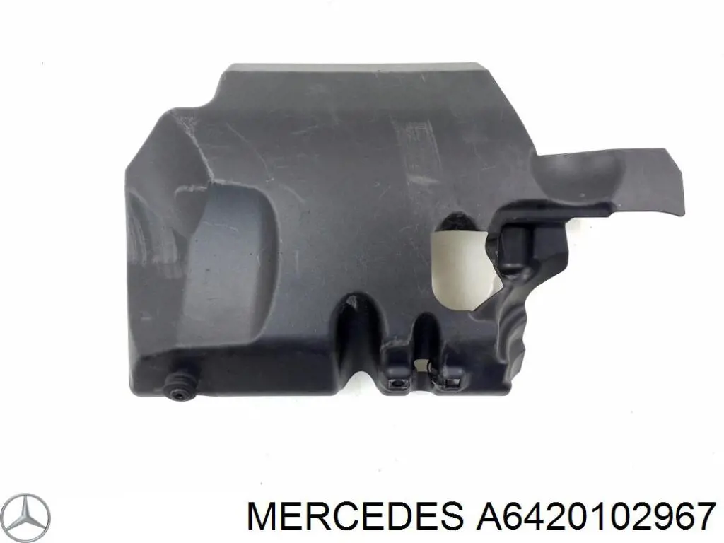 Крышка двигателя A6420105467 Mercedes