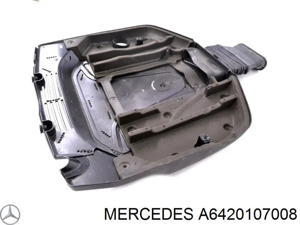 Крышка мотора декоративная на Mercedes ML/GLE (W166)