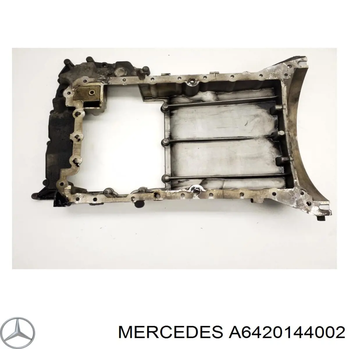 Масляный поддон двигателя Mercedes A6420144002 цена, от 240.72 USD