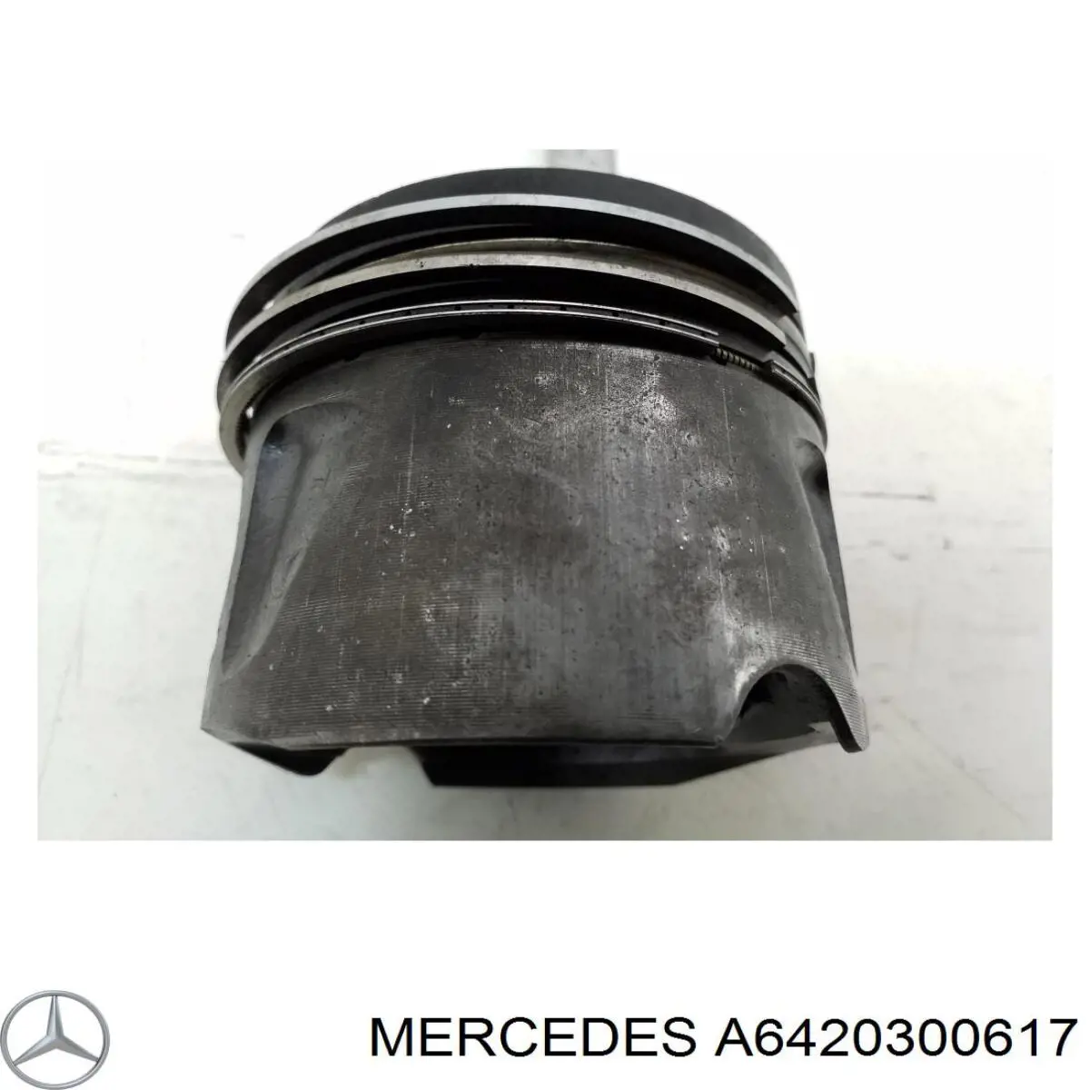 Поршень на 1 цилиндр 6420304517 Mercedes