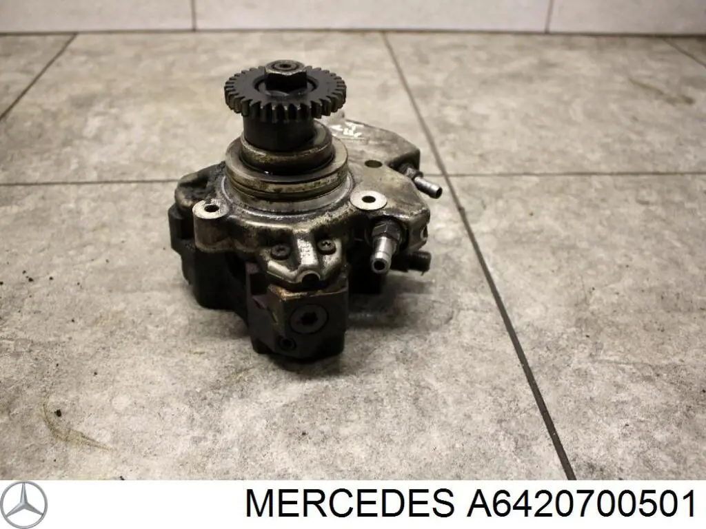 A6420700501 Mercedes Насос топливный высокого давления (ТНВД)