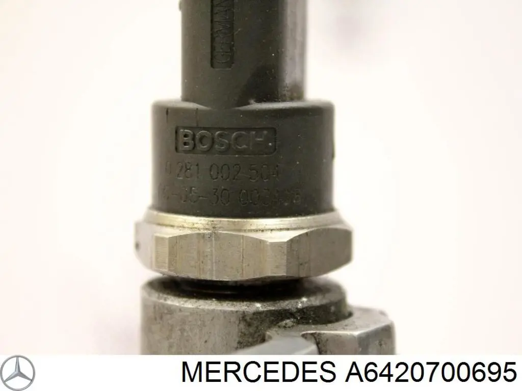 Распределитель топлива (рампа) правый A6420700695 Mercedes