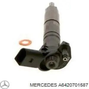 Форсунка впрыска топлива A6420701587 Mercedes