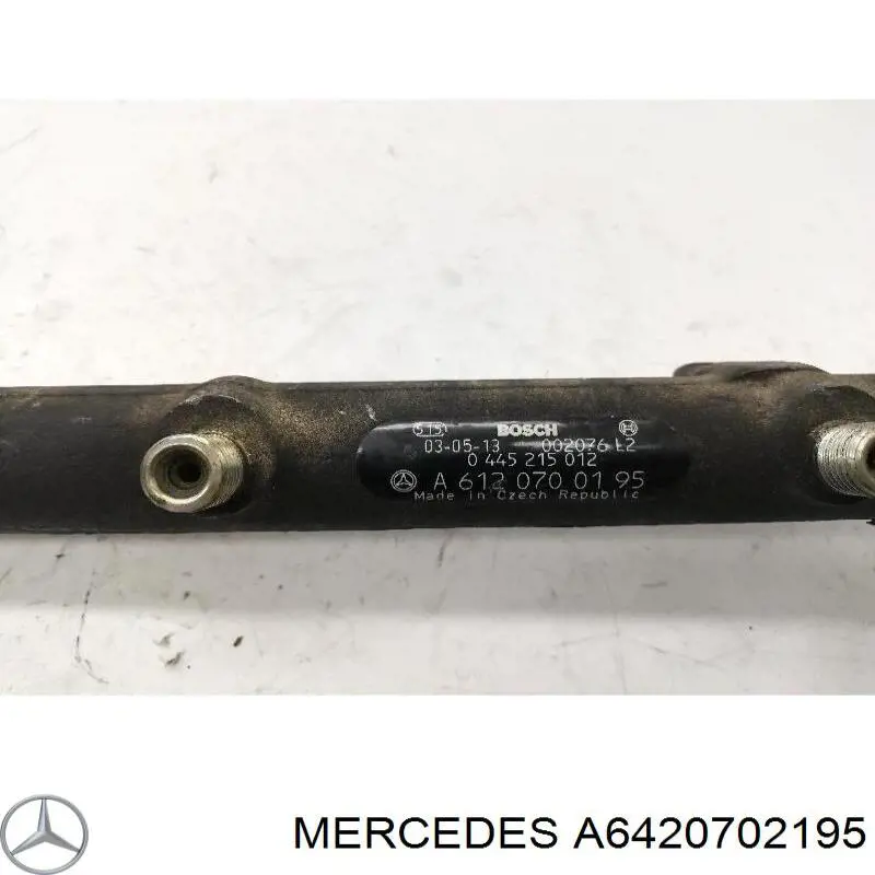 Купить 6420702195 Mercedes Распределитель топлива (рампа) левый