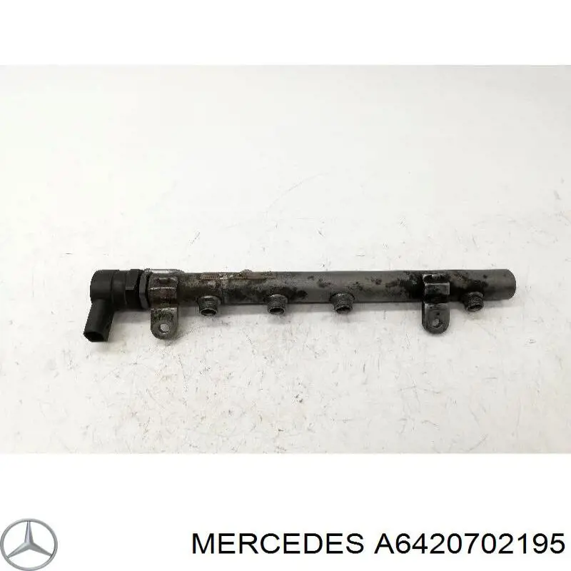 Распределитель топлива (рампа) левый Mercedes 6420702195 цена, от 11.40 USD