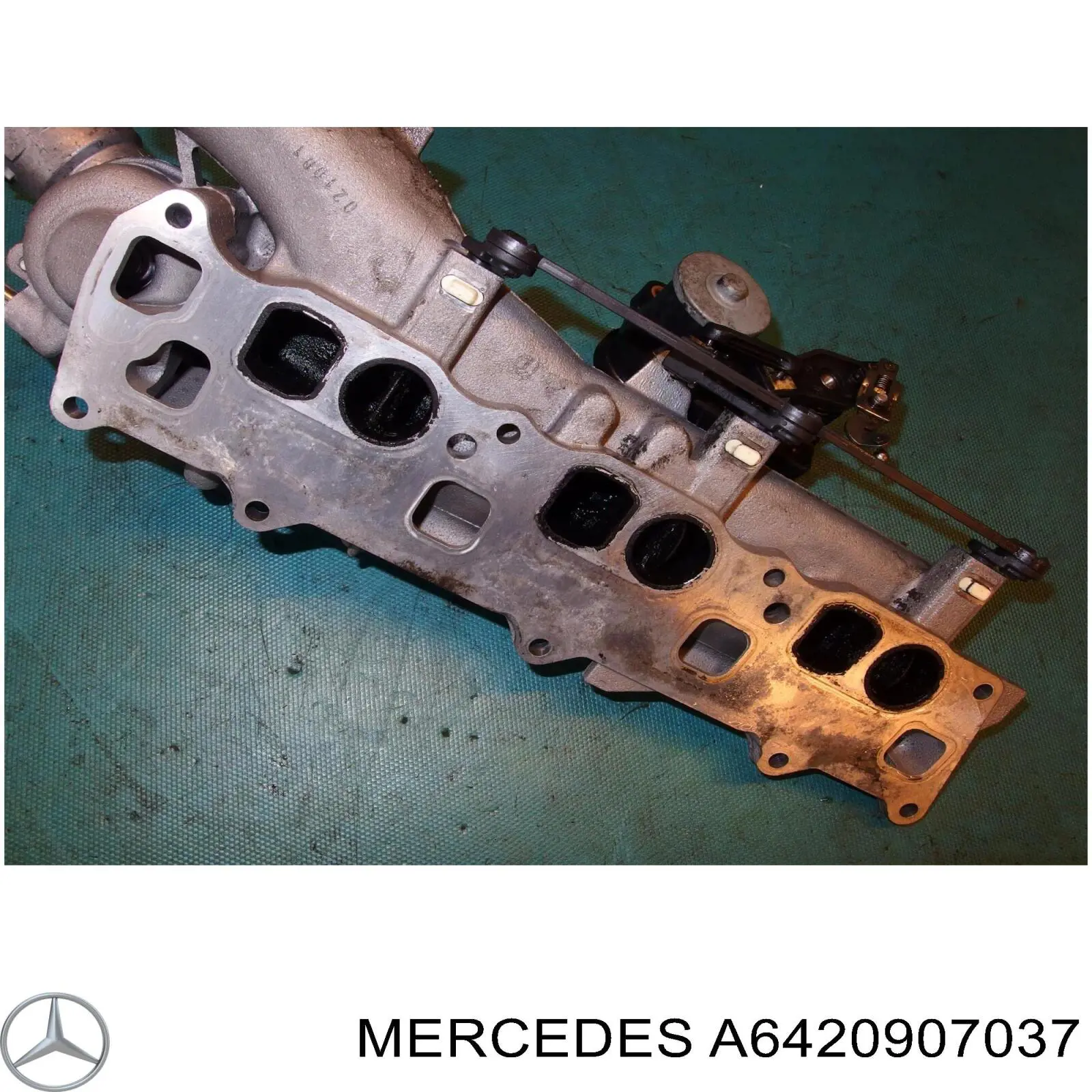 Коллектор впускной, левый Mercedes A6420907037