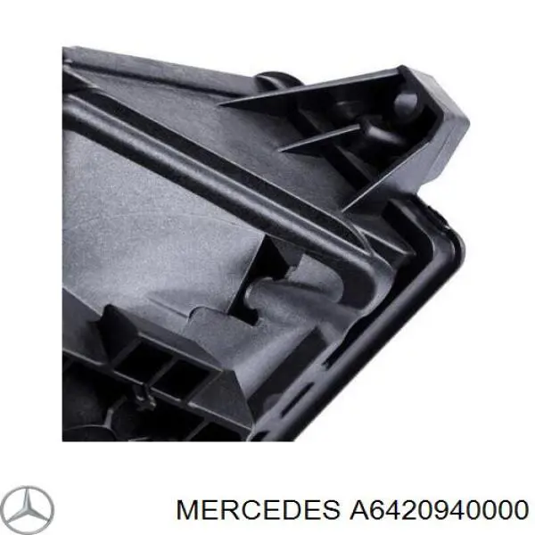 Воздушный фильтр A6420940000 Mercedes