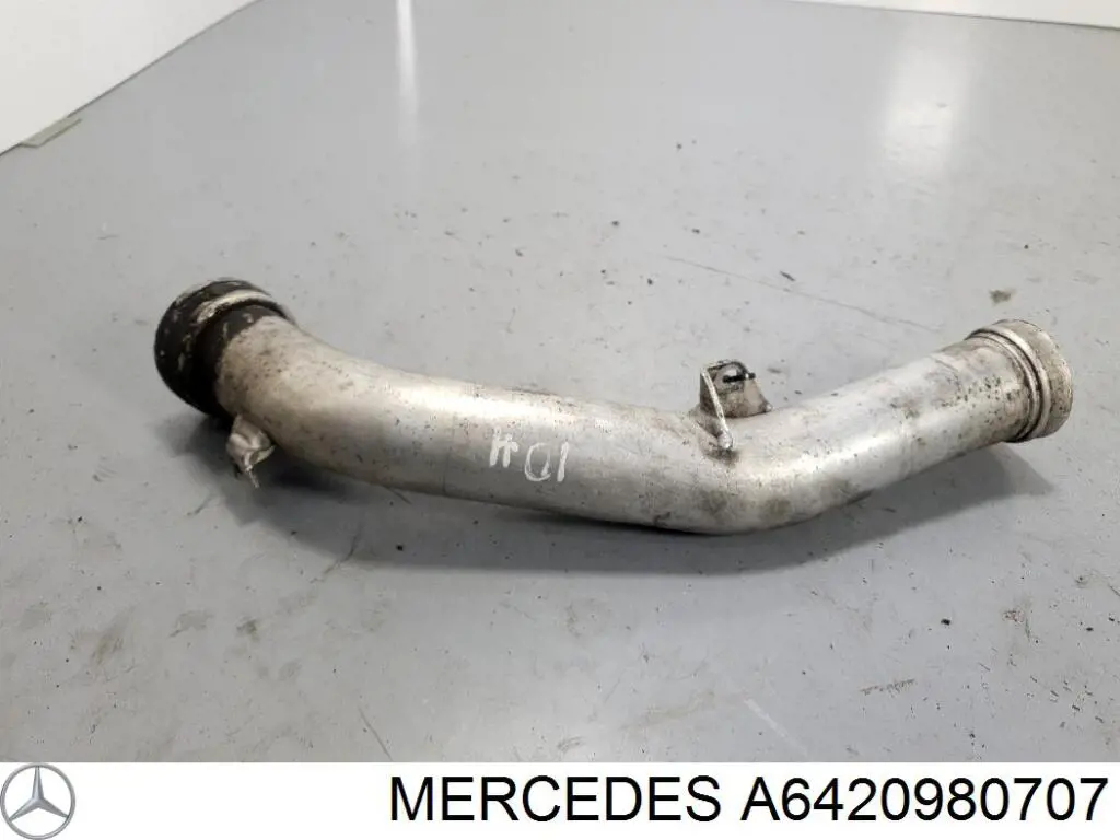Патрубок воздушный, вход в турбину (наддув) Mercedes 6420982107 цена, от 11.15 USD