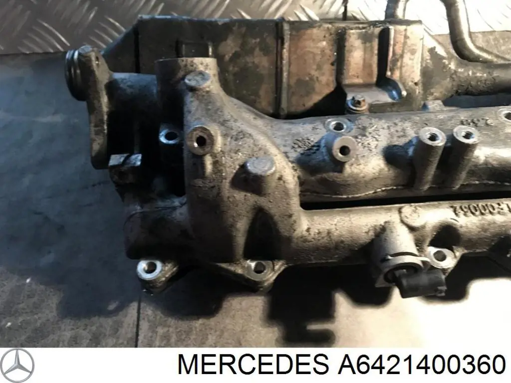 Válvula EGR de recirculação dos gases A6421400360 Mercedes