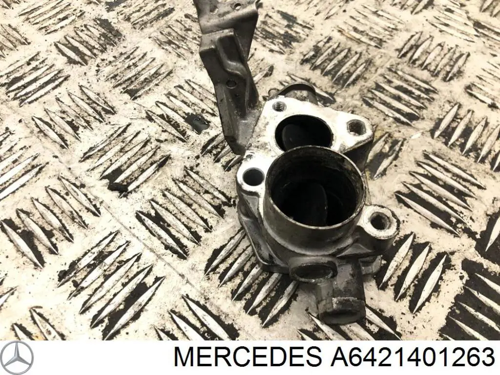 Байпасный клапан EGR, рециркуляции газов A6421401263 Mercedes