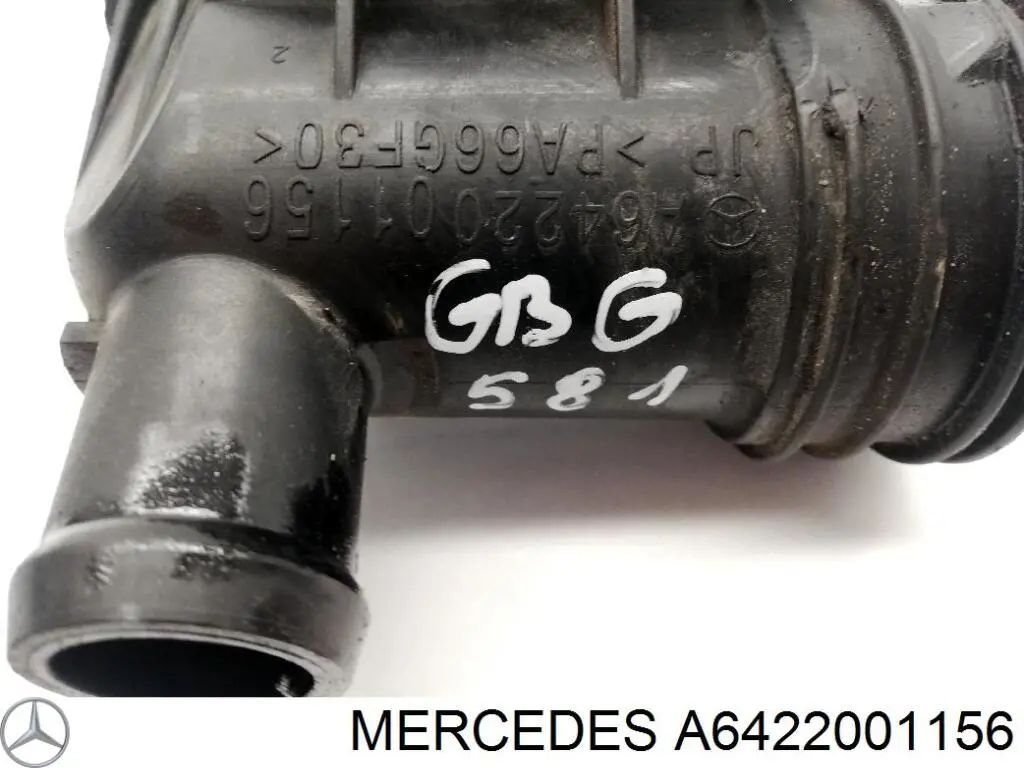 Фланец системы охлаждения A6422001156 Mercedes