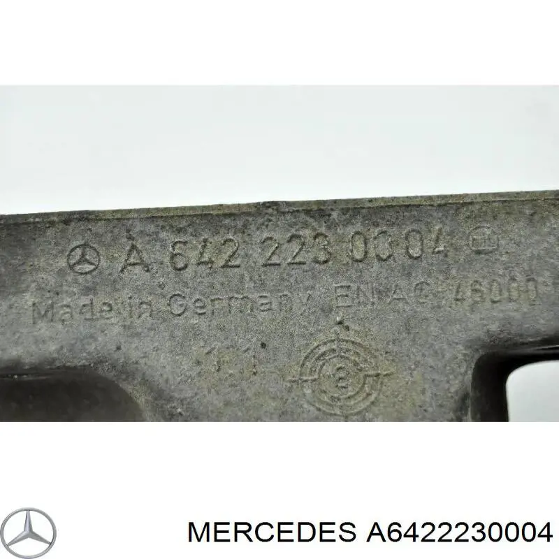 Кронштейн подушки (опоры) двигателя, левой Mercedes A6422230004