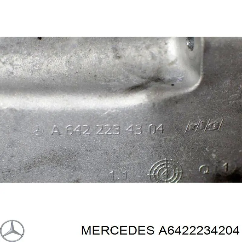 Купить A6422234204 Mercedes Кронштейн подушки (опоры) двигателя правой